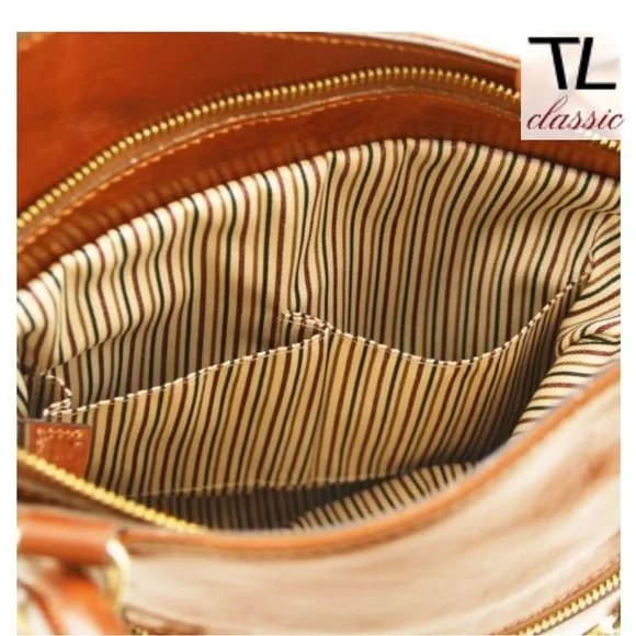 Tuscany Leather Firenze convertible shoulder bag backpack - Picture 7 of 14